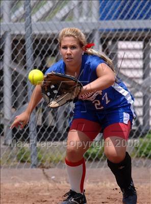 Thumbnail 3 in Coginchaug vs. Lyman Memorial (CIAC Class S Final) photogallery.