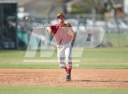 Thumbnail 1 in El Modena @ Esperanza photogallery.