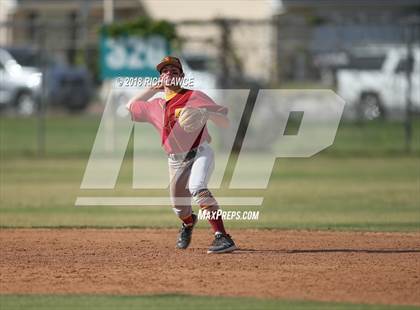 Thumbnail 2 in El Modena @ Esperanza photogallery.