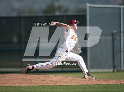 Thumbnail 1 in El Modena @ Esperanza photogallery.