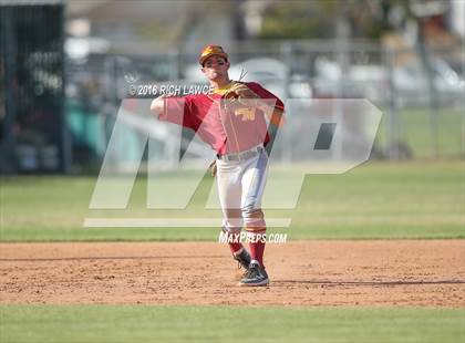 Thumbnail 3 in El Modena @ Esperanza photogallery.