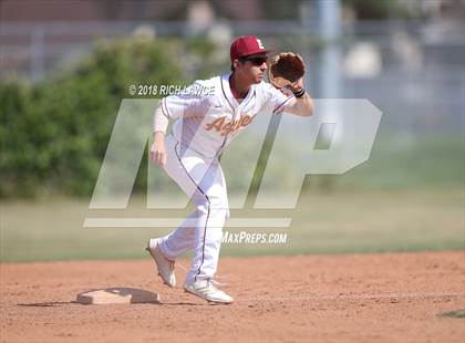 Thumbnail 2 in El Modena @ Esperanza photogallery.