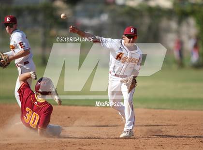 Thumbnail 3 in El Modena @ Esperanza photogallery.
