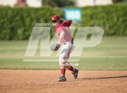 Thumbnail 1 in El Modena @ Esperanza photogallery.