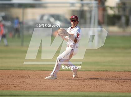 Thumbnail 2 in El Modena @ Esperanza photogallery.