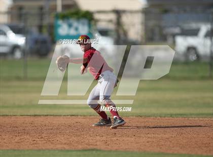 Thumbnail 3 in El Modena @ Esperanza photogallery.