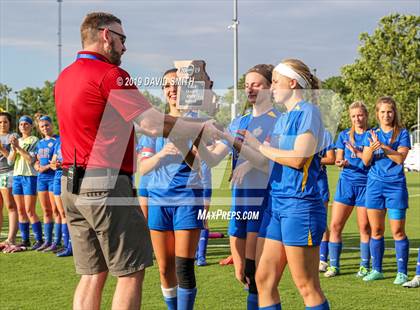 Thumbnail 1 in Duchesne vs. St. Vincent (MSHSAA Class 1 Championship) photogallery.