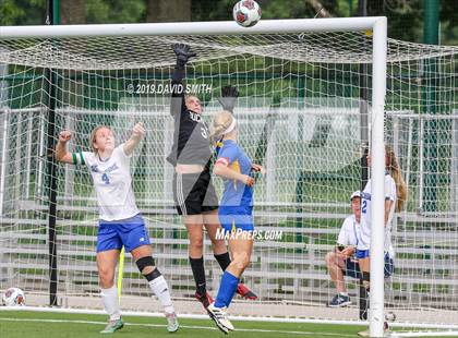 Thumbnail 2 in Duchesne vs. St. Vincent (MSHSAA Class 1 Championship) photogallery.
