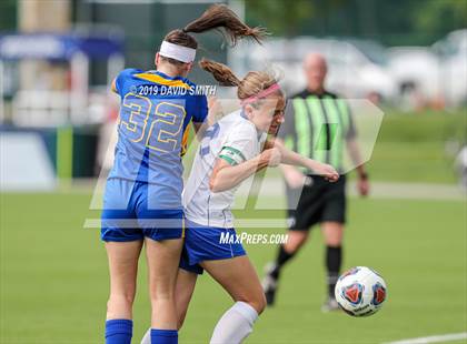 Thumbnail 2 in Duchesne vs. St. Vincent (MSHSAA Class 1 Championship) photogallery.