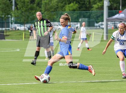 Thumbnail 2 in Duchesne vs. St. Vincent (MSHSAA Class 1 Championship) photogallery.