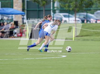 Thumbnail 3 in Duchesne vs. St. Vincent (MSHSAA Class 1 Championship) photogallery.