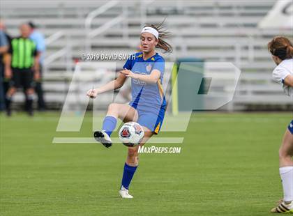 Thumbnail 2 in Duchesne vs. St. Vincent (MSHSAA Class 1 Championship) photogallery.