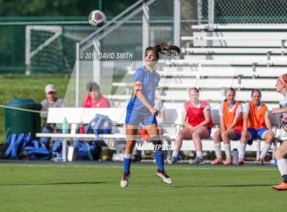 Thumbnail 1 in Duchesne vs. St. Vincent (MSHSAA Class 1 Championship) photogallery.