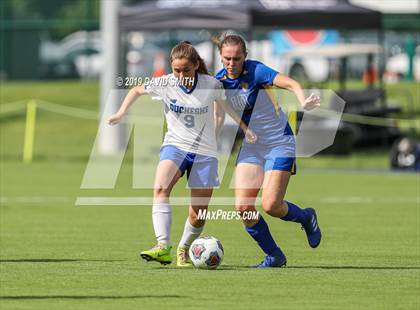 Thumbnail 2 in Duchesne vs. St. Vincent (MSHSAA Class 1 Championship) photogallery.