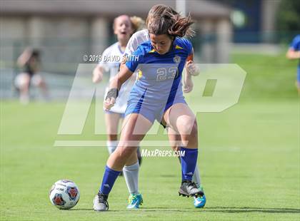 Thumbnail 3 in Duchesne vs. St. Vincent (MSHSAA Class 1 Championship) photogallery.