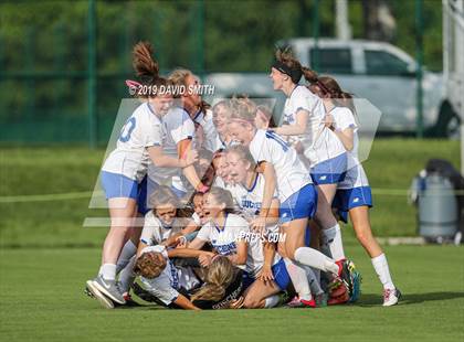 Thumbnail 1 in Duchesne vs. St. Vincent (MSHSAA Class 1 Championship) photogallery.