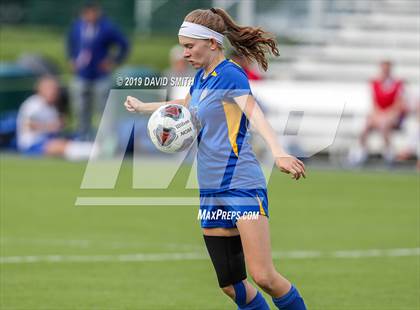 Thumbnail 3 in Duchesne vs. St. Vincent (MSHSAA Class 1 Championship) photogallery.