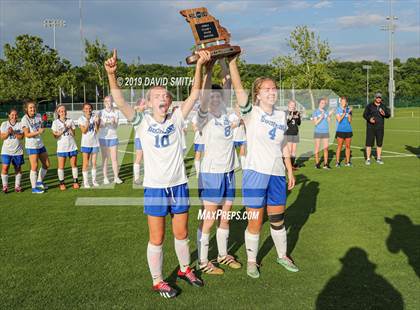 Thumbnail 1 in Duchesne vs. St. Vincent (MSHSAA Class 1 Championship) photogallery.