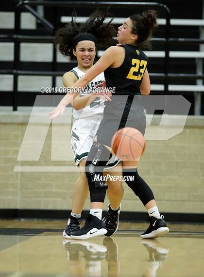 Thumbnail 2 in Amarillo vs Lake Ridge photogallery.