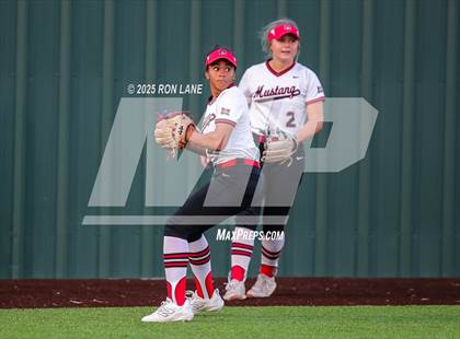 Thumbnail 1 in Westmoore @ Mustang photogallery.