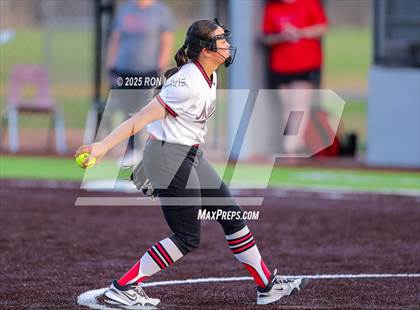 Thumbnail 1 in Westmoore @ Mustang photogallery.