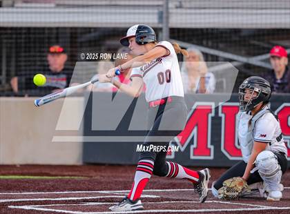 Thumbnail 1 in Westmoore @ Mustang photogallery.