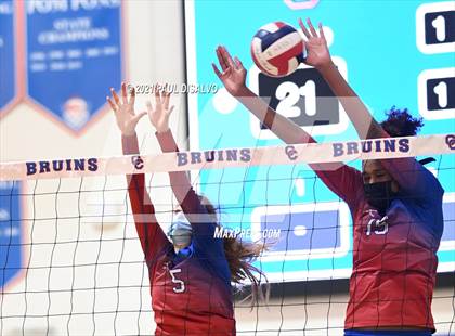 Thumbnail 2 in Valor Christian @ Cherry Creek (CHSAA 5A Region 5) photogallery.