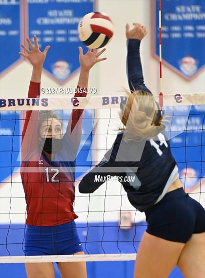 Thumbnail 2 in Valor Christian @ Cherry Creek (CHSAA 5A Region 5) photogallery.