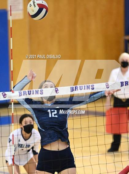 Thumbnail 3 in Valor Christian @ Cherry Creek (CHSAA 5A Region 5) photogallery.