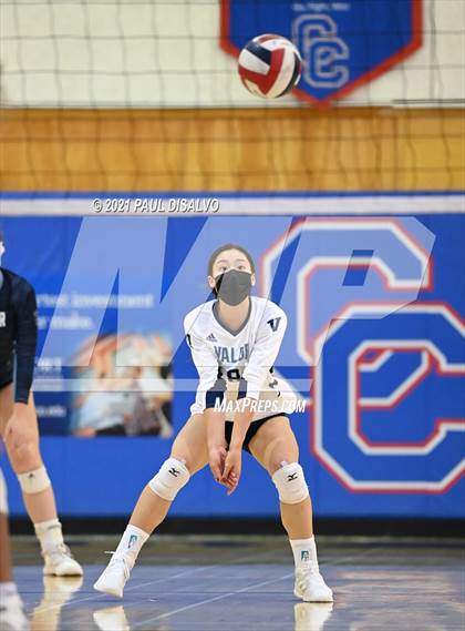 Thumbnail 3 in Valor Christian @ Cherry Creek (CHSAA 5A Region 5) photogallery.