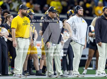 Thumbnail 3 in Paradise vs. Malakoff (UIL 3A D1 Semifinal) photogallery.