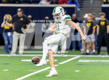 Thumbnail 1 in Paradise vs. Malakoff (UIL 3A D1 Semifinal) photogallery.