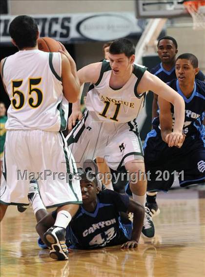 Thumbnail 2 in Bishop Manogue vs. Canyon Springs (NIAA D4A Final) photogallery.