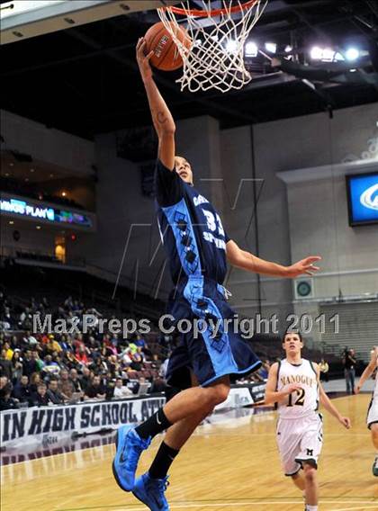 Thumbnail 1 in Bishop Manogue vs. Canyon Springs (NIAA D4A Final) photogallery.