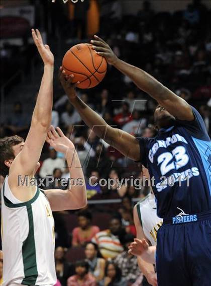 Thumbnail 2 in Bishop Manogue vs. Canyon Springs (NIAA D4A Final) photogallery.