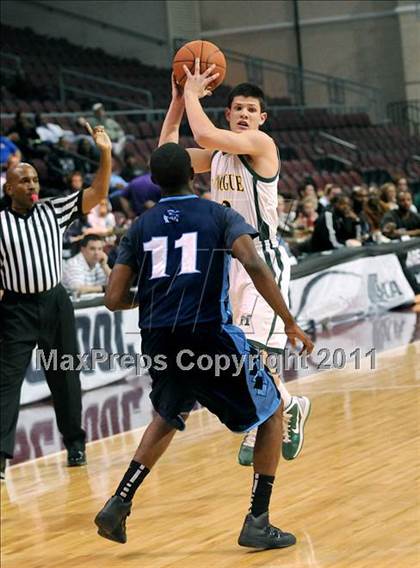Thumbnail 1 in Bishop Manogue vs. Canyon Springs (NIAA D4A Final) photogallery.