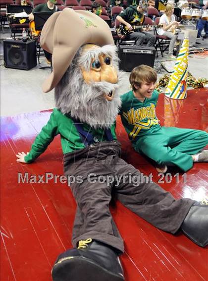 Thumbnail 1 in Bishop Manogue vs. Canyon Springs (NIAA D4A Final) photogallery.