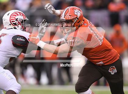 Thumbnail 2 in Mansfield Senior vs. Trotwood-Madison (OHSAA D3 Final)  photogallery.