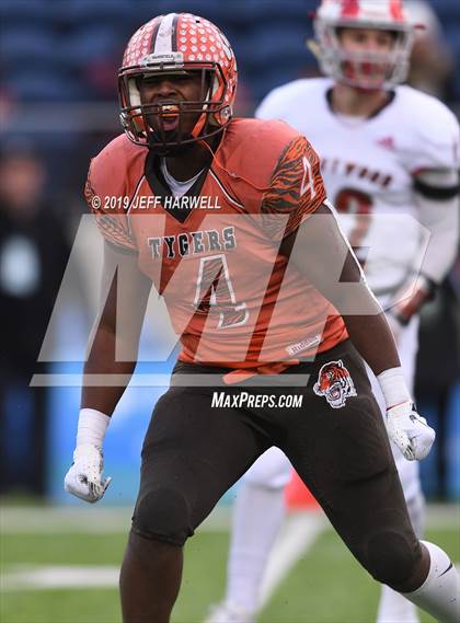 Thumbnail 2 in Mansfield Senior vs. Trotwood-Madison (OHSAA D3 Final)  photogallery.