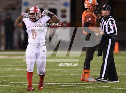Thumbnail 3 in Mansfield Senior vs. Trotwood-Madison (OHSAA D3 Final)  photogallery.