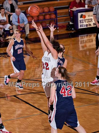 Thumbnail 2 in South Doyle vs Jefferson County (2-AAA District Playoff) photogallery.