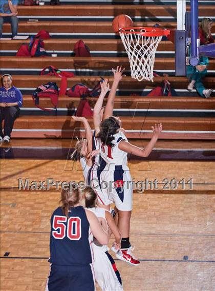 Thumbnail 3 in South Doyle vs Jefferson County (2-AAA District Playoff) photogallery.