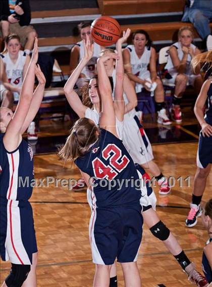 Thumbnail 3 in South Doyle vs Jefferson County (2-AAA District Playoff) photogallery.