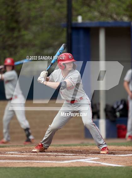 Thumbnail 3 in Charlotte Catholic vs. Providence Day photogallery.