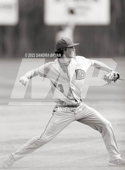 Thumbnail 3 in Charlotte Catholic vs. Providence Day photogallery.