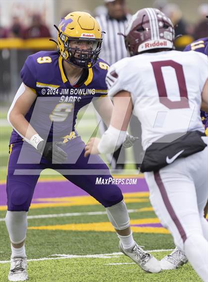 Thumbnail 2 in Monticello vs Tolono Unity (IHSA 3A State Semifinal) photogallery.