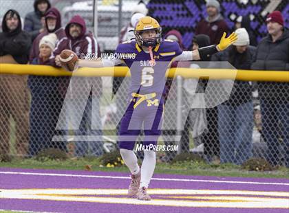 Thumbnail 2 in Monticello vs Tolono Unity (IHSA 3A State Semifinal) photogallery.