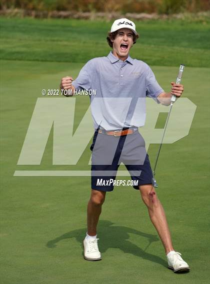 Thumbnail 2 in CHSAA 4A State Championship - Day 2 photogallery.
