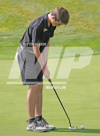 Thumbnail 3 in CHSAA 4A State Championship - Day 2 photogallery.