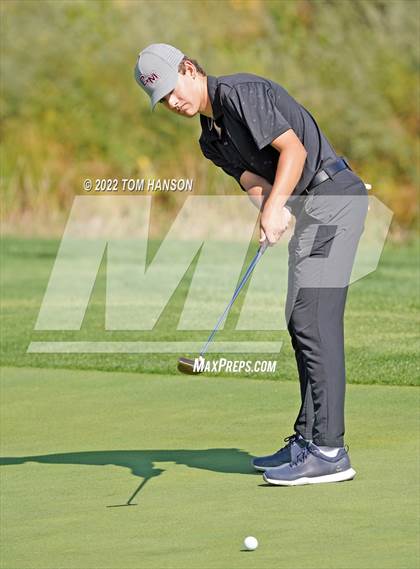 Thumbnail 1 in CHSAA 4A State Championship - Day 2 photogallery.
